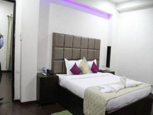 Oyster Airport Hotel Hyderabad Exterior foto